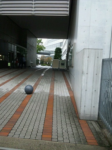 20120923用東洋大学入口.JPG