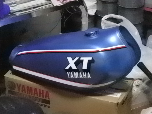 xt250 タンク - オートバイパーツ