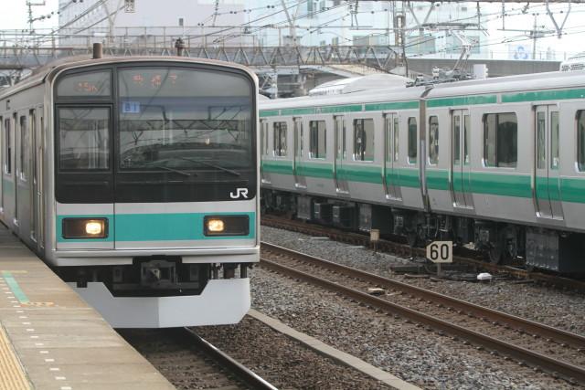 E233系埼京線 JR 配給 EF64 1031+E233系 埼京線 ハエ103編成 | 鉄人騎士。鉄
