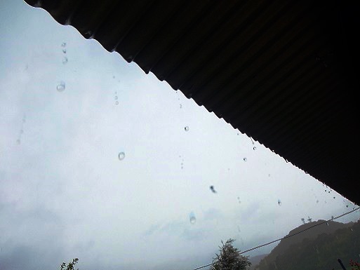 雨続く.jpg