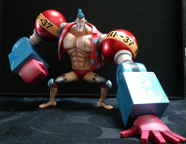 ワンピース フィギュア フランキー フィギュアーツZERO ONE