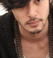 「陣内先生…、橘楓の母です。」