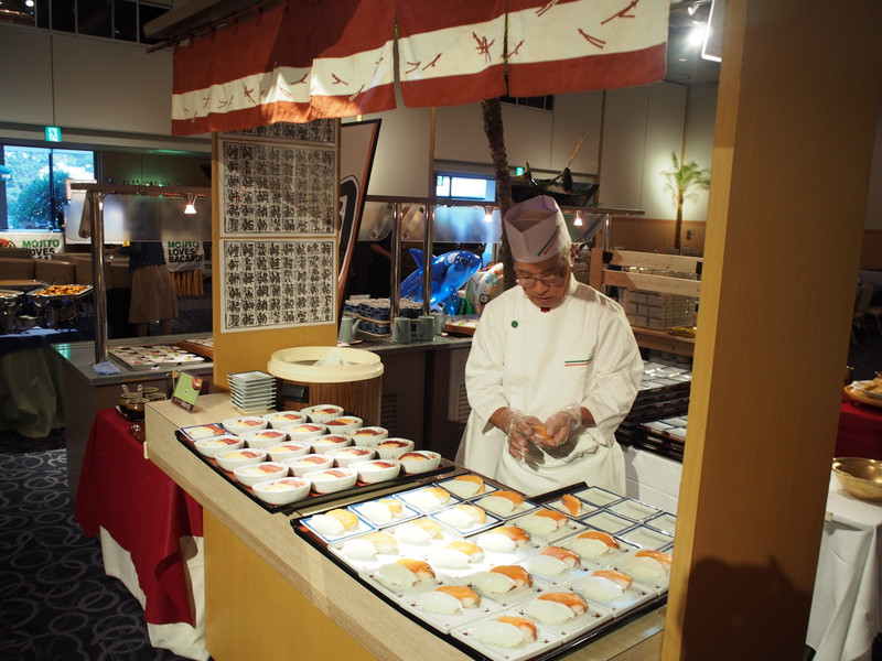 ディナーバイキングにて 北海道 沖縄フェア 開催中 Hotel Resorts Minamiawaji ぶろぐ 楽天ブログ