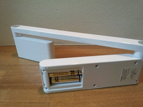 20121111用単三電池4つ.JPG