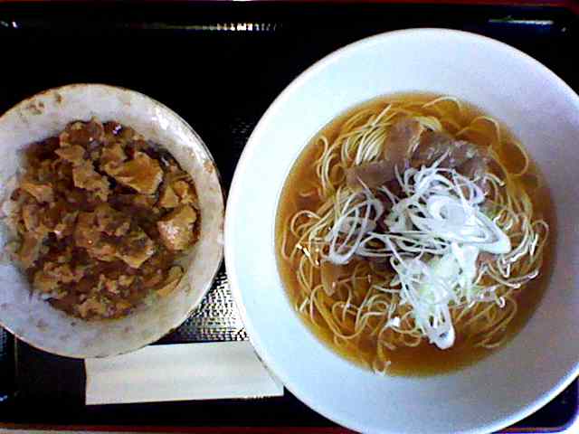 ネギ豚麺10･6.JPG