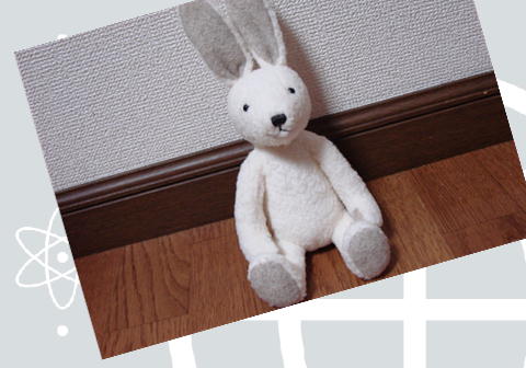最初はネットでぬいぐるみ用のドレスの型紙がないか検索。 ひたすら検索。 でも全然ヒットしないんですよね\u2026 orz なので結局は型紙から自分で起こして作ることに。