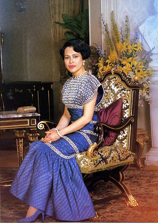 お母さんありがとう！～祝・誕生日と母の日 | タイまで5,750,000