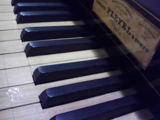 Pleyel 18105 keyboard