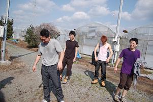 wakamono03.jpg