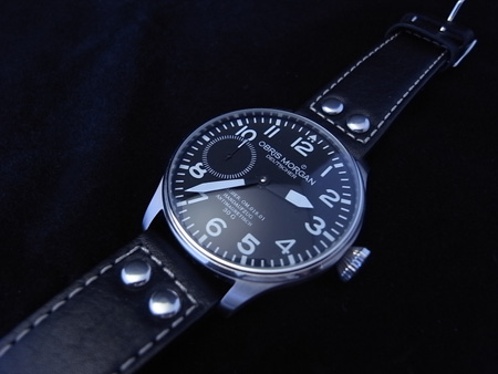 OBRIS MORGAN パイロットウォッチ 軍用航空時計オブリスモーガン腕時計 Obris Morgan の手巻きパイロットウォッチ | Armbanduhr 【機械