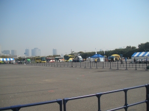 会場