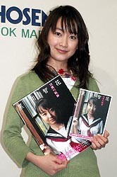 黒川智花 写真集&DVD「15歳の軌跡」