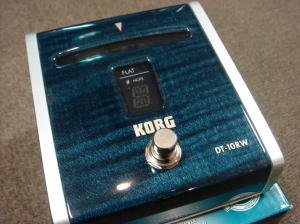 5月25日発売！【限定モデル】KORG DT-10RWB | 【大谷楽器】Guitar Shop