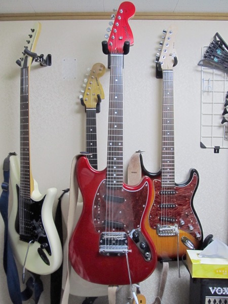 レジェンド・ムスタングタイプギターは改造好きのオヤジのおもちゃだ 