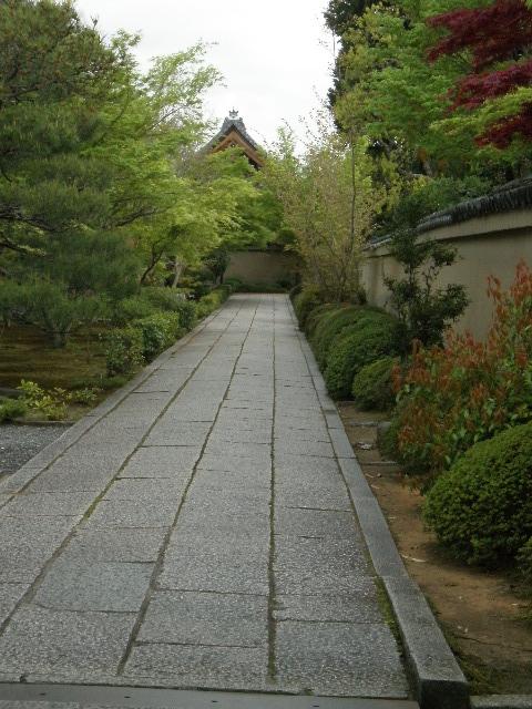 2011-04-27 23:37:48