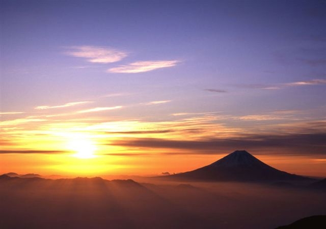 富士山からの初日の出 ぶっ飛ばせジェンダーフリー 真の男女共同 家族 社会 をめざそう 楽天ブログ