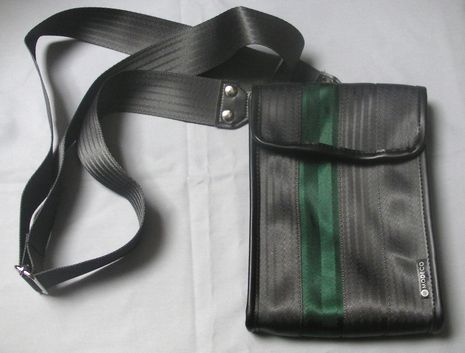 030seatbeltbag.jpg