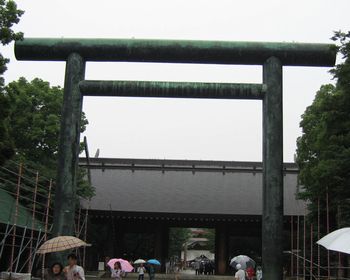 第二鳥居と　神門