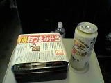 オツマミ弁当ビール.jpg