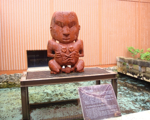 沖縄海洋博 インテリア 彫刻 正規店の通販 - 美術品
