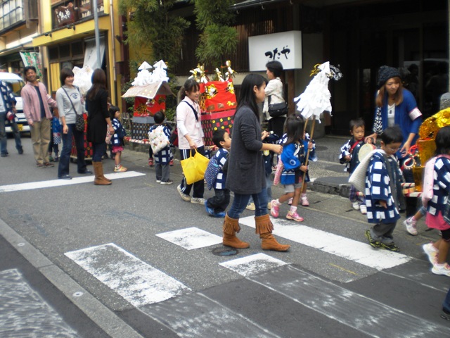 城崎保育園児のだんじり祭り | 城崎温泉・旅館／千年の湯古まん・千年の湯権左衛門公式ブログ - 楽天ブログ