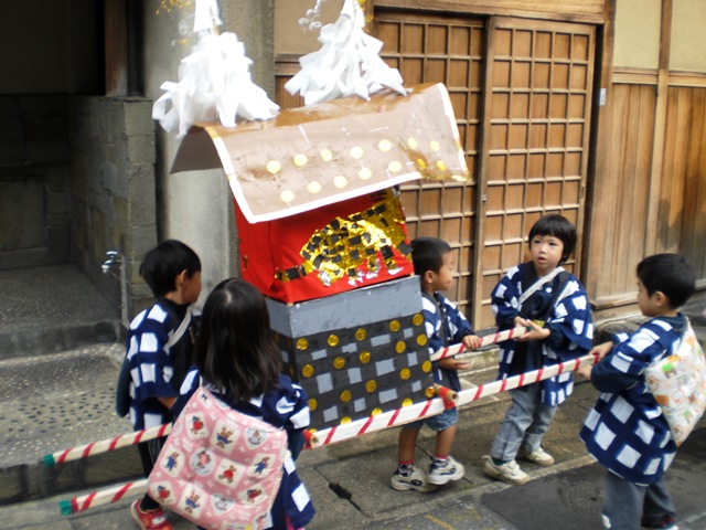 城崎保育園児のだんじり祭り | 城崎温泉・旅館／千年の湯古まん・千年の湯権左衛門公式ブログ - 楽天ブログ