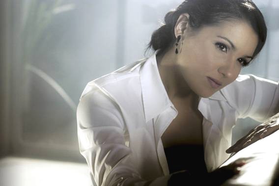 アンナ・ネトレブコ/野牡丹 | プレリュード - 楽天ブログ