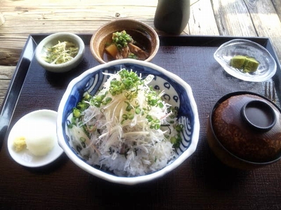 小屋・3