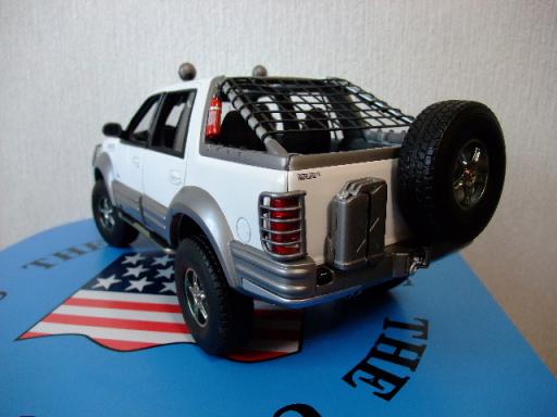 フォードヒマラヤエクスペディション size 1/18 | アメ車 大好き