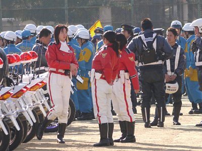 その他 平成２１年愛知県警察視閲式 7 終 車列行進 わたしのブログ By Kin985 楽天ブログ