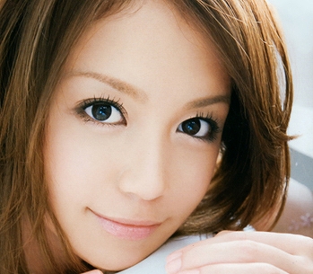 藤井シェリー