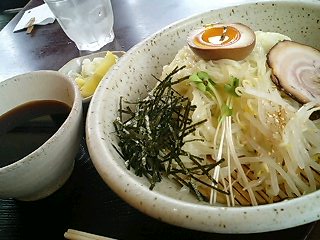 ラーメン美しさにウットリ・・・ (←変態かよ!)