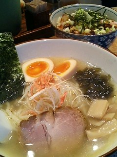 盛り付けも丁寧です
