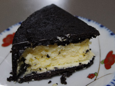 まっ黒チーズケーキ