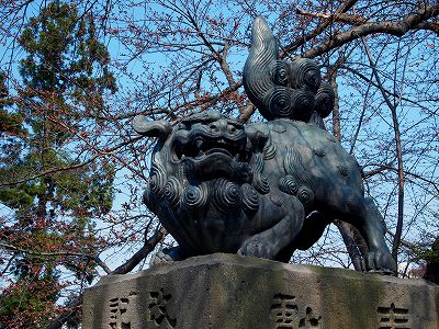 ブロンズで鋳られた狛犬さん達 | 三田のいのしし 見て歩き日記