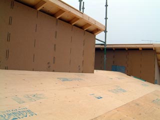 屋根1(07.08.28).jpg