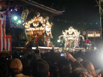 提灯祭り宵宮:屋台練り