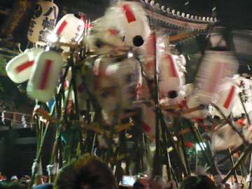 提灯祭り:提灯練り2