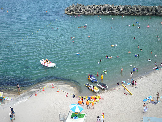 海 当館目の前 皆生温泉海水浴場 でバナナボートとシーカヤック 皆生温泉松月 楽天ブログ 楽天ブログ