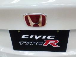 新型ＣＩＶＩＣ　TYPE-R　リアナンバー部