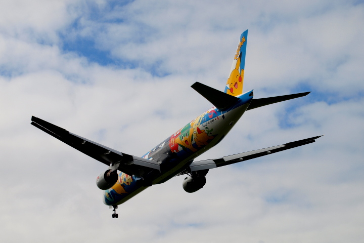 わたしは飛行機が好きだ ＞ ポケモンジェットのピースジェット