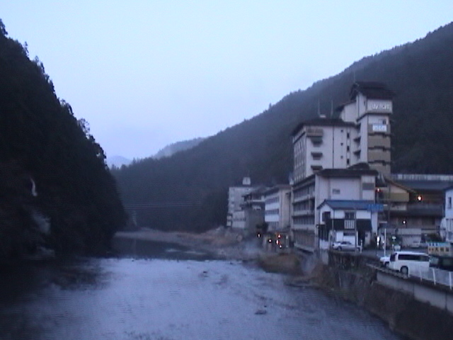 川湯温泉全景.JPG