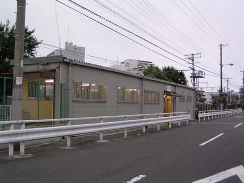 南海・汐見橋線・津守駅・駅舎（２００３年８月１５日）