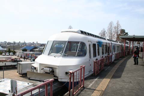 名鉄・名鉄モンキーパークモノレール線・成田山駅・ホーム（２００８年３月２日）