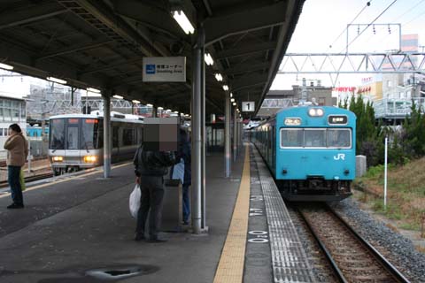 ＪＲ東羽衣線・鳳駅・和歌山方面ホーム（２００７年１２月２３日）