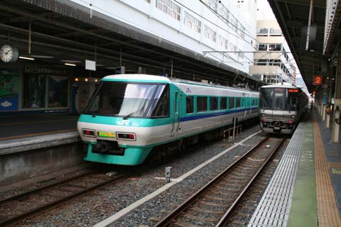 ＪＲ紀勢線・和歌山駅・１番ホーム（２００８年１月１３日）
