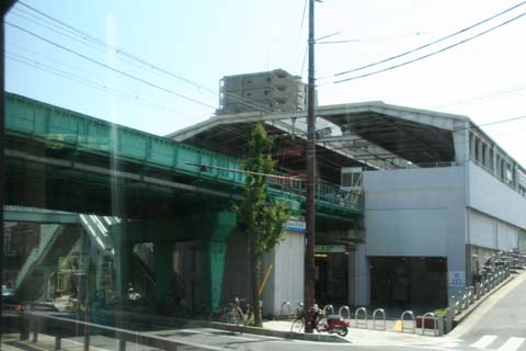 阪神バス・阪神本線立体交差（２００９年８月２日）