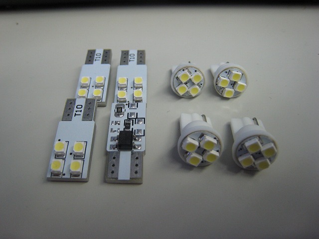 １個３００円のＬＥＤウエッジ