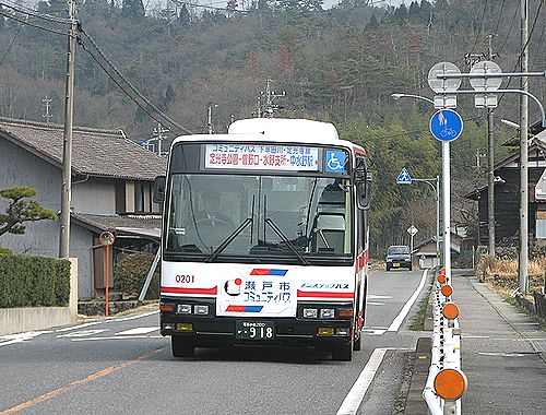 瀬戸 駅 ストア バス