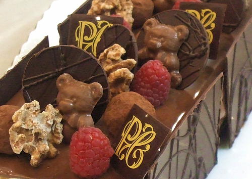 チョコレートのクマ飾りはペニンシュラ ベア発展形 ガレットのお菓子日記 楽天ブログ